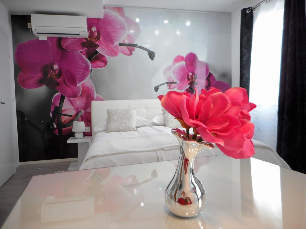 Palladium City Center Apartments มาคาร์สกา ภายนอก รูปภาพ