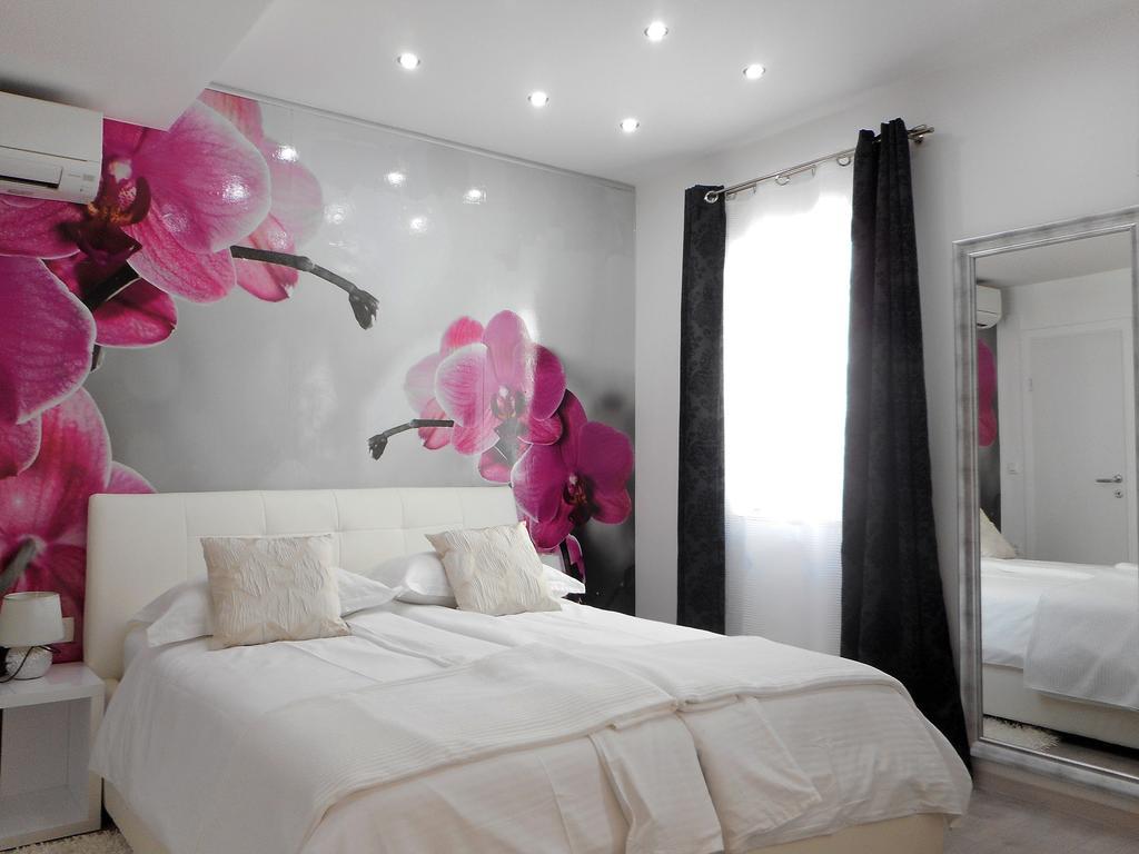 Palladium City Center Apartments มาคาร์สกา ภายนอก รูปภาพ