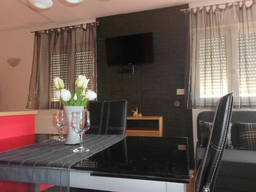 Palladium City Center Apartments มาคาร์สกา ห้อง รูปภาพ