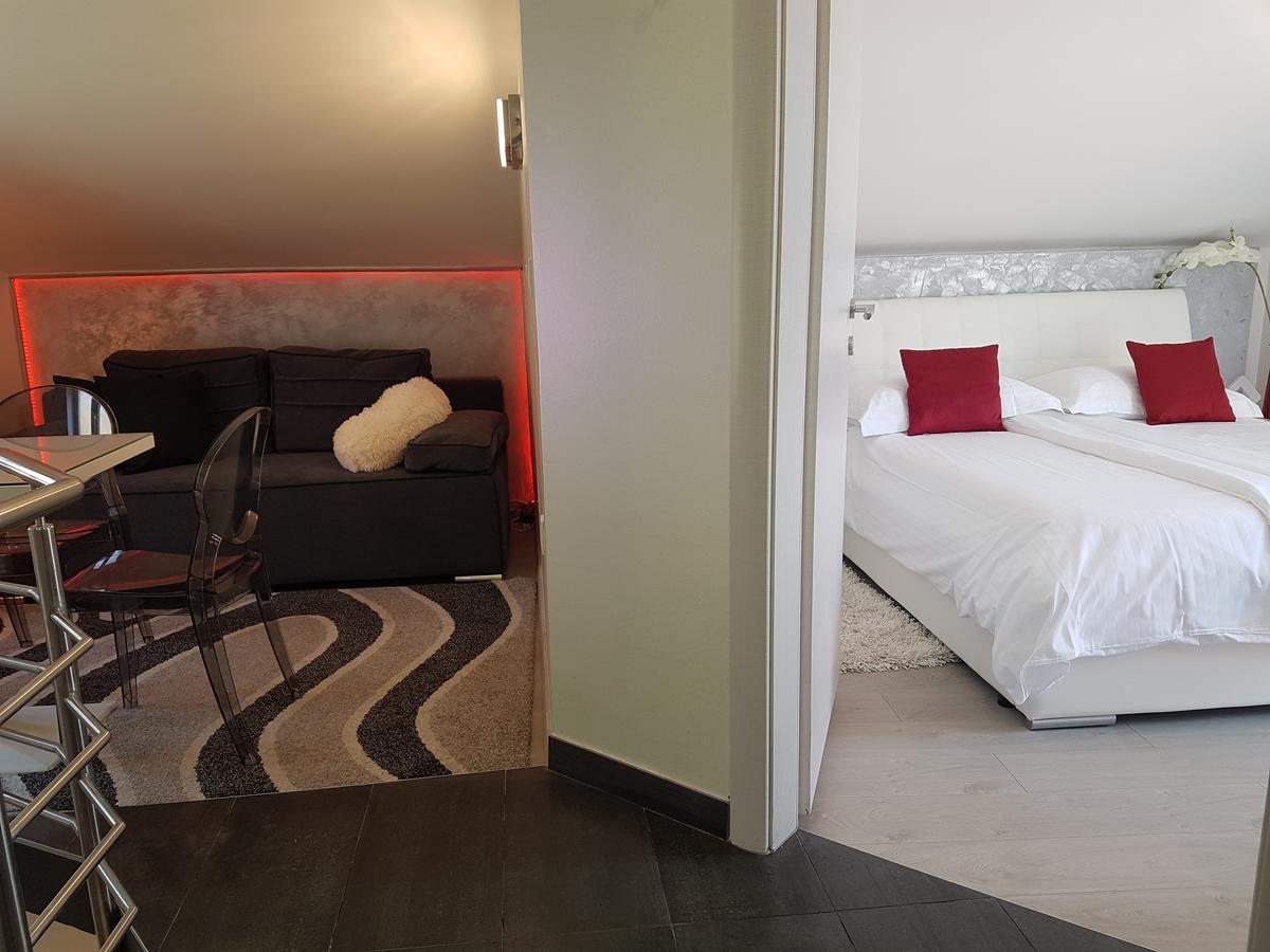 Palladium City Center Apartments มาคาร์สกา ภายนอก รูปภาพ
