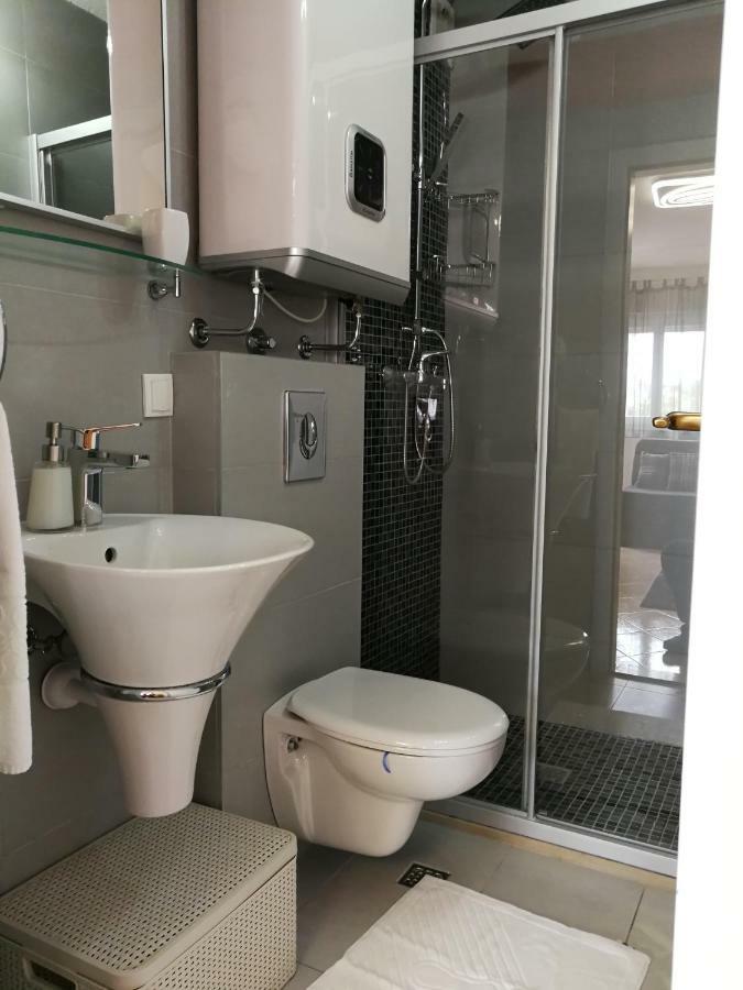 Palladium City Center Apartments มาคาร์สกา ภายนอก รูปภาพ