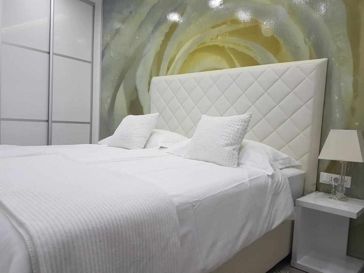 Palladium City Center Apartments มาคาร์สกา ภายนอก รูปภาพ